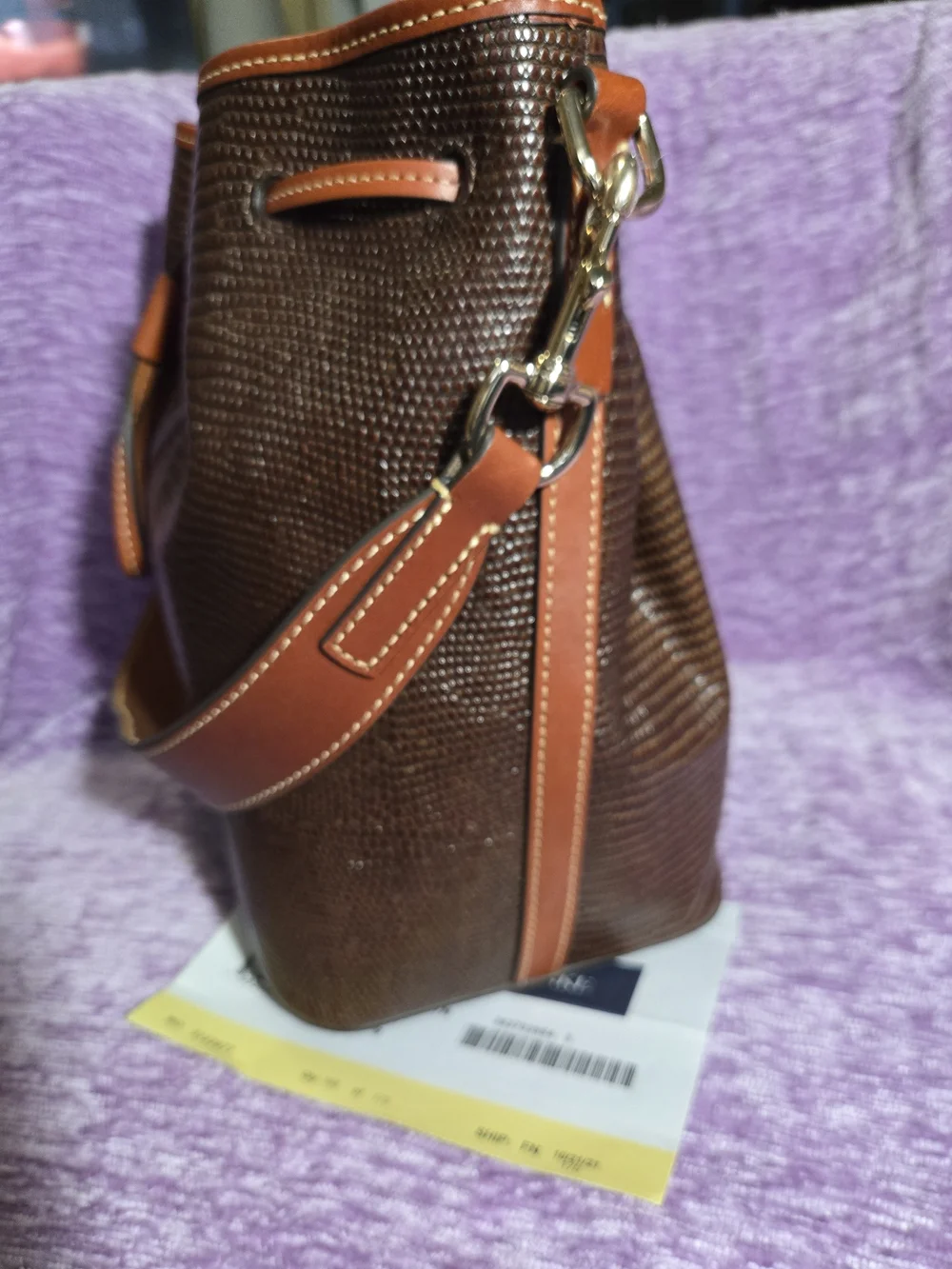 Dooney & Bourke Chestnut Textured Lizard- Emboased Drawstring Bucket Bag. NWT🫶